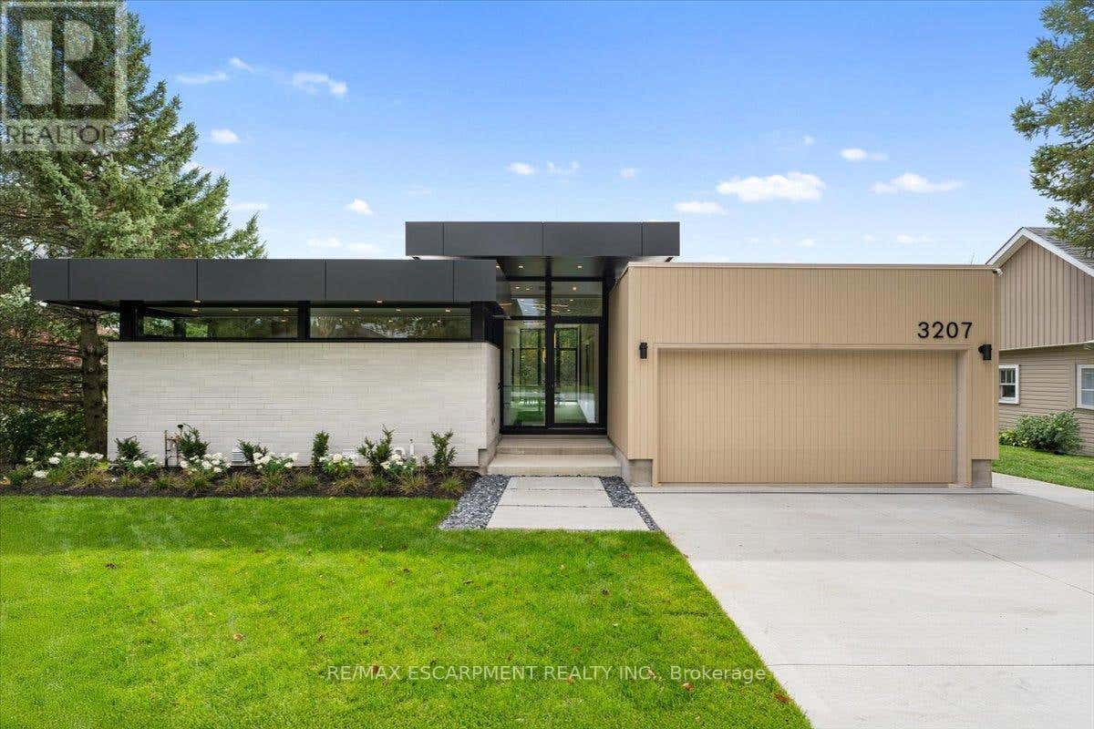 3207 VIVIAN LINE 37, Stratford, ON N5A5E2 House For Sale RE/MAX