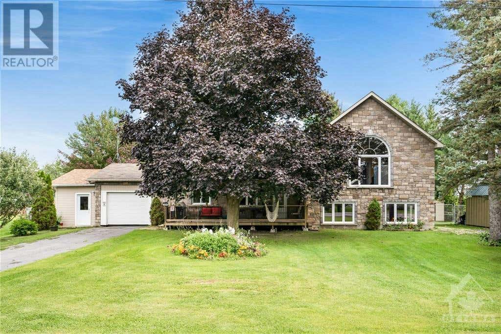 259 ST BERNARDIN STREET, St Bernardin, ON K0B1N0 House For Sale RE