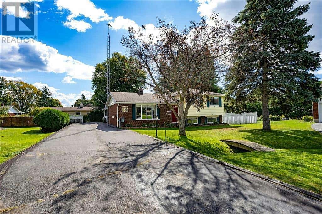 3 ORCHARD WAY, Morrisburg, ON K0C1X0 House For Sale RE/MAX 1414367