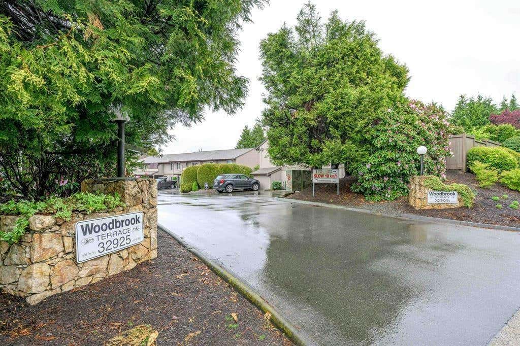 2 32925 FERGUSON WAY, Abbotsford, BC V2S6Z9 Condo For Sale RE