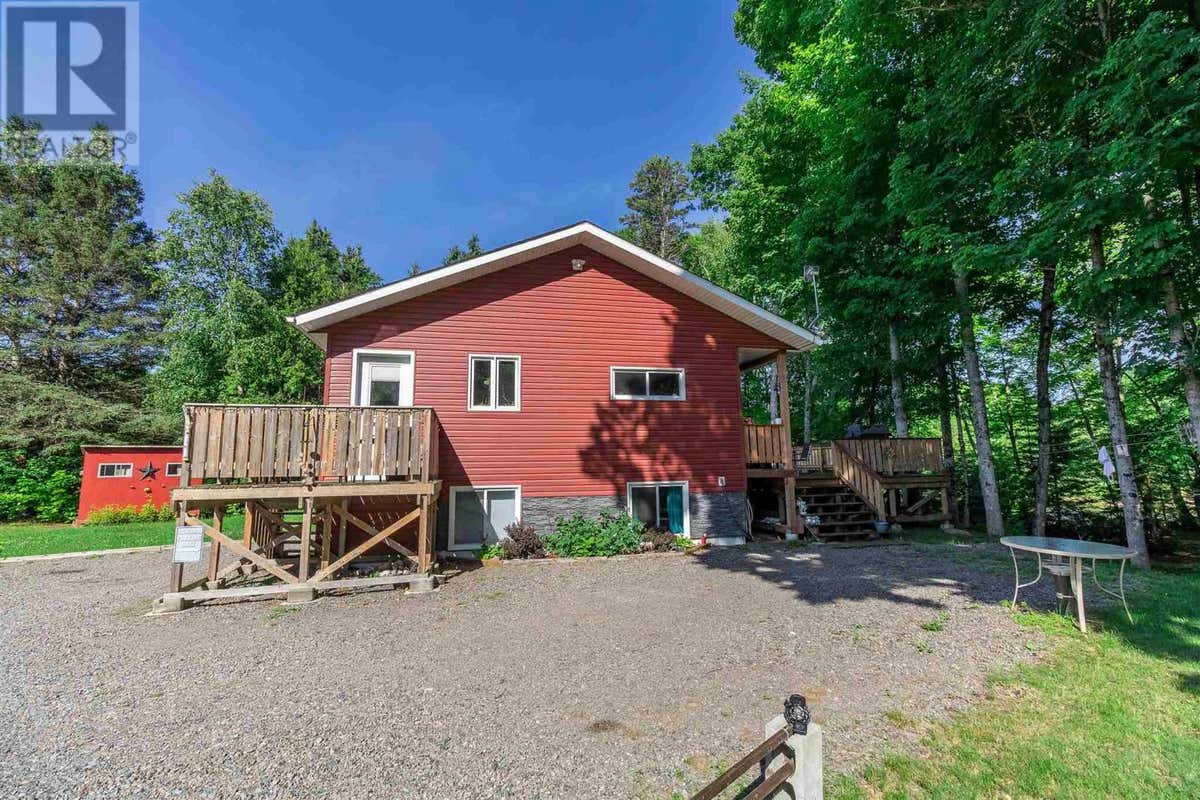 182 B Young RD, Goulais River, ON P0S1E0 House For Sale RE/MAX SM242391