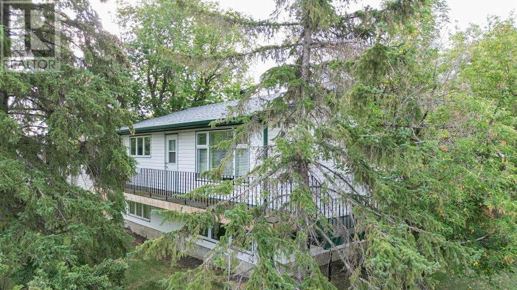 6023 50 A Avenue, Stettler, AB T0C2L2 House For Sale RE/MAX A2164315