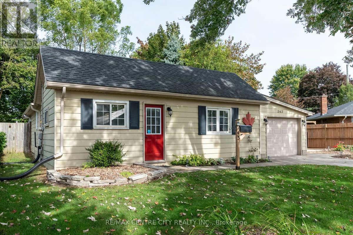 243 CENTRE STREET E, StrathroyCaradoc (NE), ON N7G1T3 House For Sale