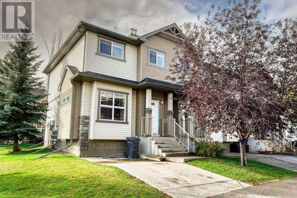 330 Ranch Ridge Meadow, Strathmore, AB T1P0A9 Condo For Sale RE/MAX