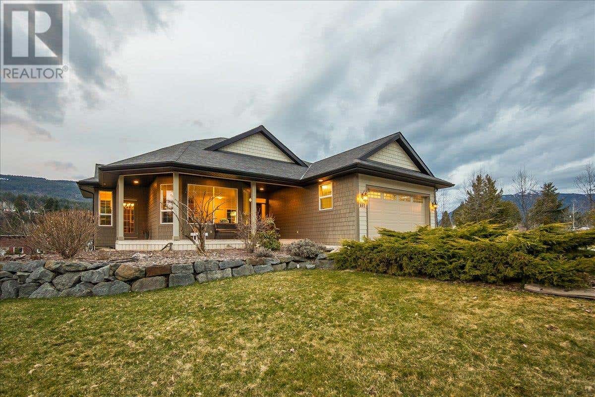 891 WATERLOO Road, Castlegar, BC V1N4K8 House For Sale | RE/MAX | 10340318