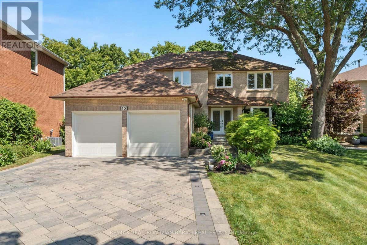 13 BLUFFWOOD DRIVE, Toronto (Bayview WoodsSteeles), ON M2H3L4 House