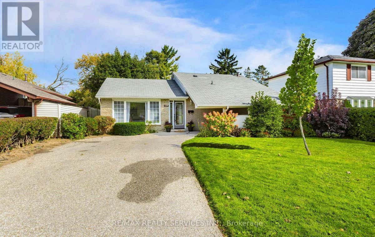 194 MCMURCHY AVENUE S, Brampton (Brampton South), ON L6Y1Y9 House For