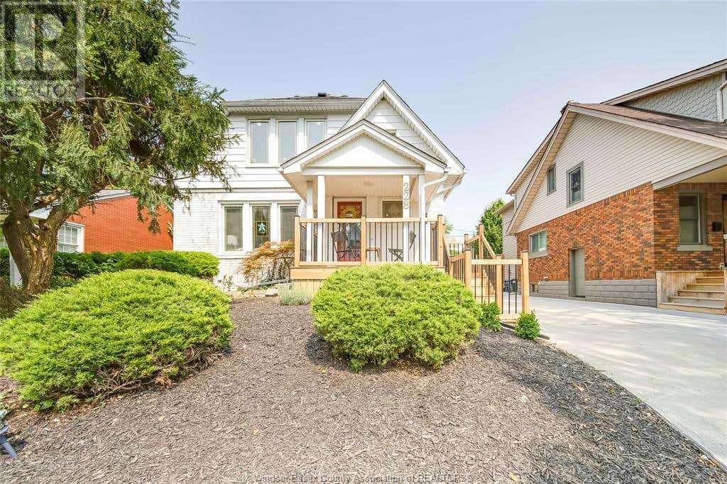 228 PRADO, Windsor, ON N8S2H1 House For Sale RE/MAX 24024331