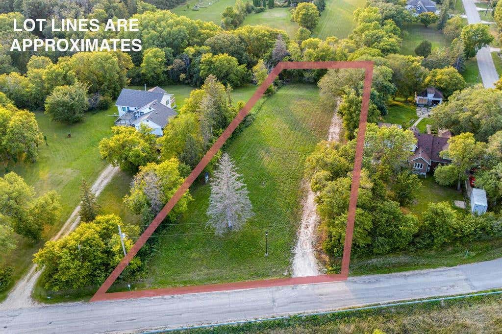 720 RIVER Road, Winnipeg, MB R1A3C4 À vendre RE/MAX 202421903