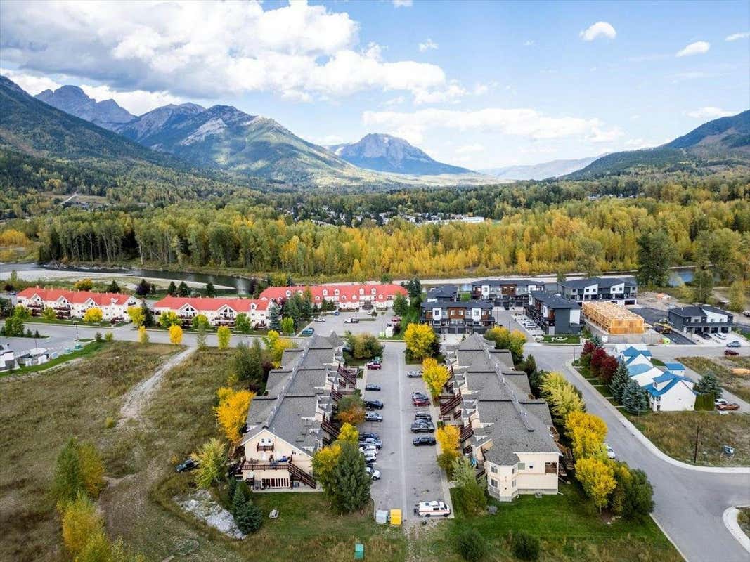 1230 1200 RIVERSIDE WAY, Fernie, BC V0B1M7 Condo For Sale RE/MAX