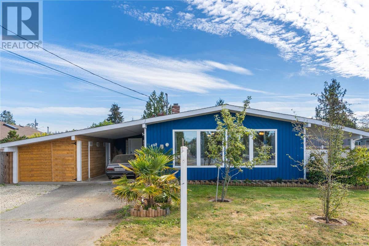 498 Hirst Ave W, Parksville, BC V9P1J2 House For Sale RE/MAX 975561