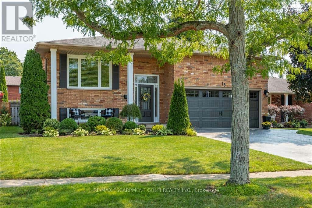 15 STONEYBROOK CRESCENT, Welland, ON L2C6Z3 House For Sale RE/MAX