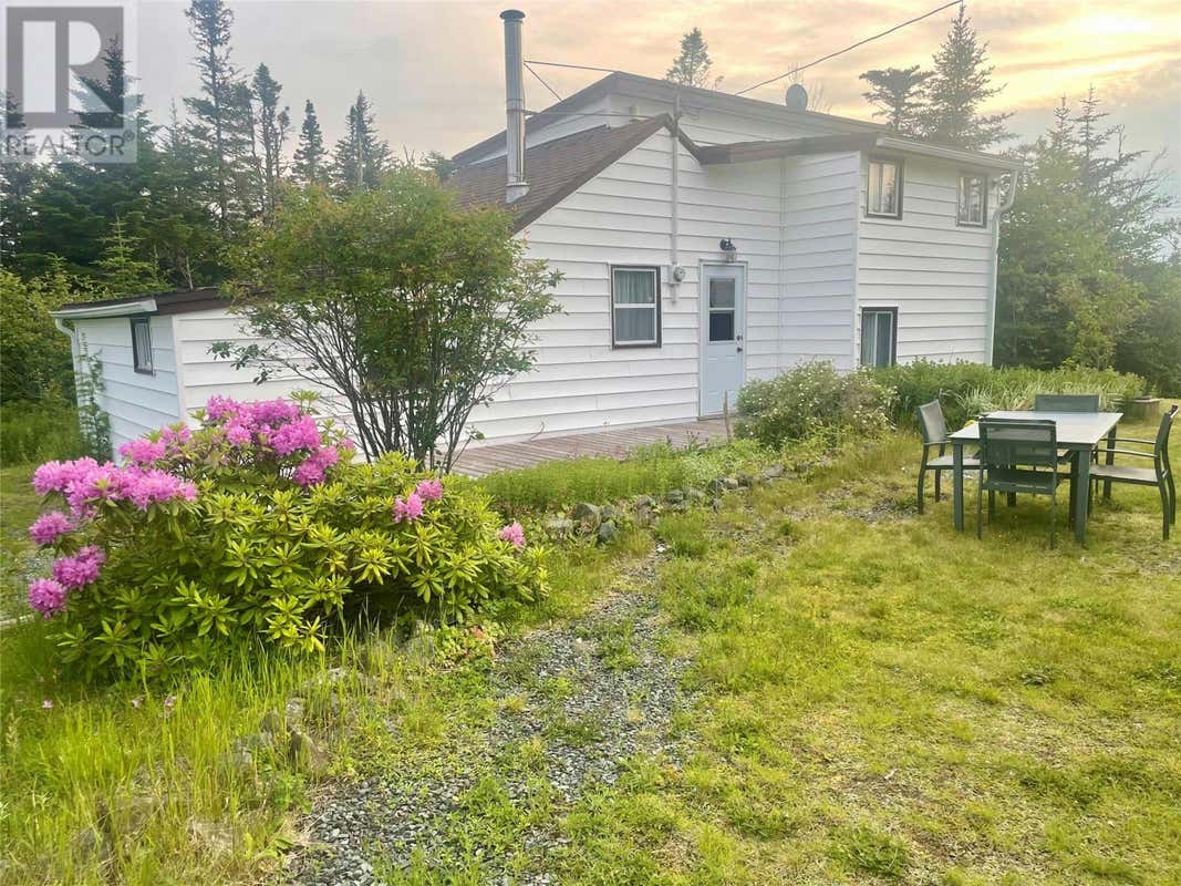 33 Grasbo Acres Road, Makinsons, NL A0A1W0 House For Sale RE/MAX 1277713