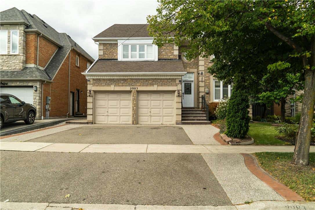 2983 Castlebridge Drive, Mississauga, ON L5M5T4 Home For Rent RE/MAX