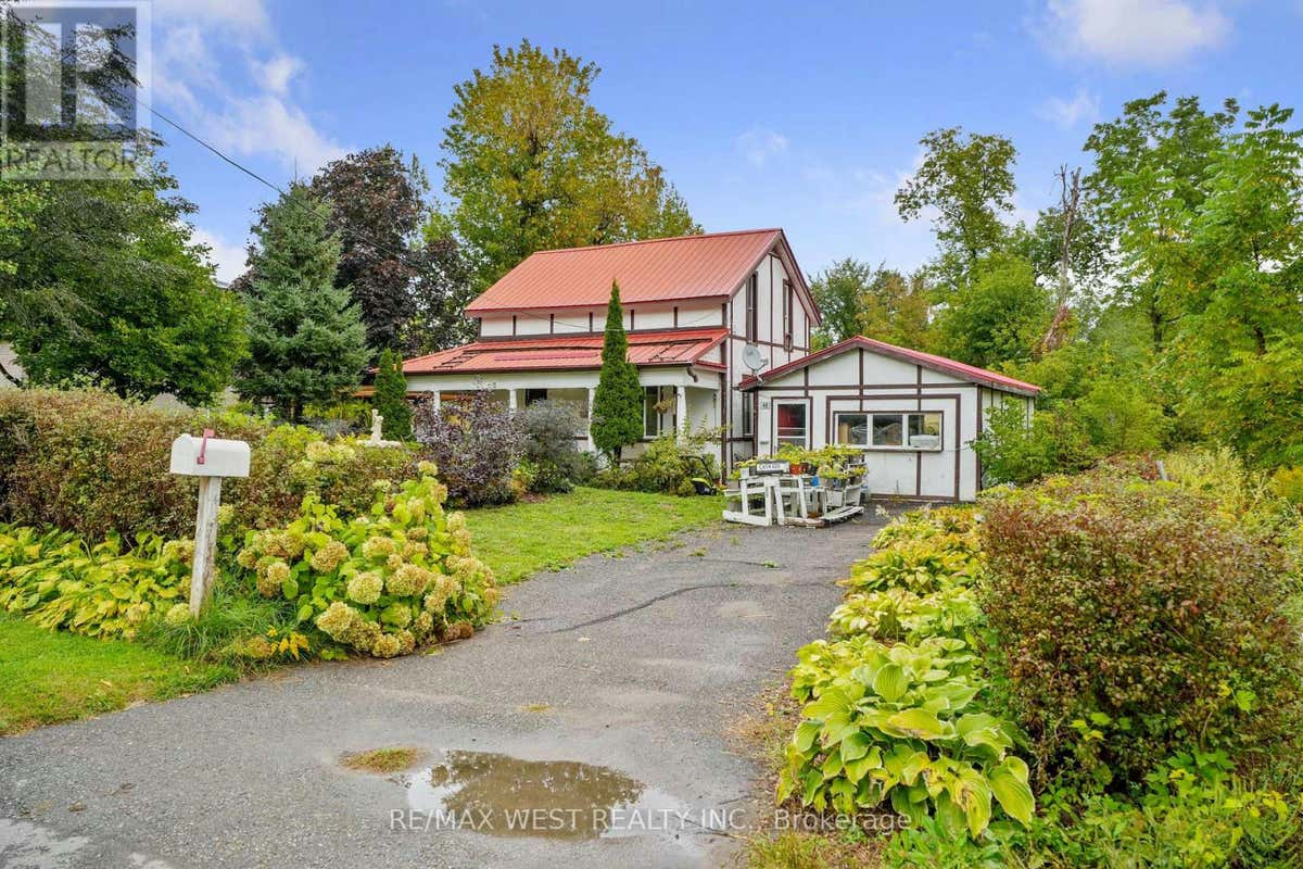 40 VICTORIA STREET, AsphodelNorwood (Norwood), ON K0L2V0 House For