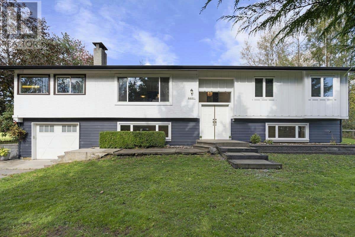 24991 100 AVENUE, Maple Ridge, BC V2W1S3 House For Sale RE/MAX R2938993