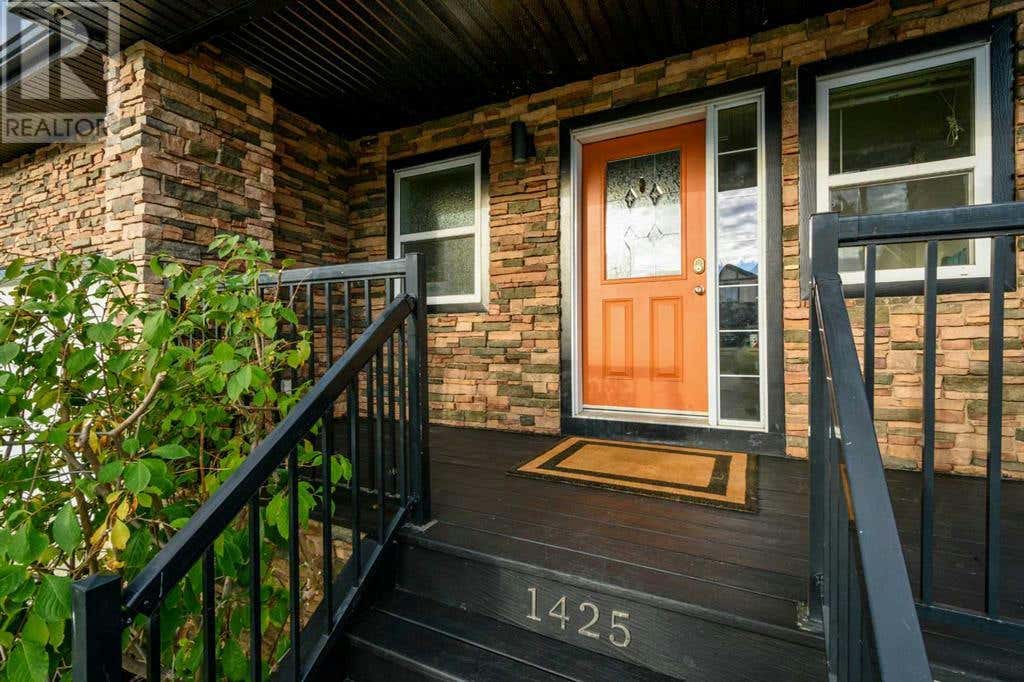 1425 Ranch Road, Carstairs, AB T0M0N0 House For Sale RE/MAX A2171842