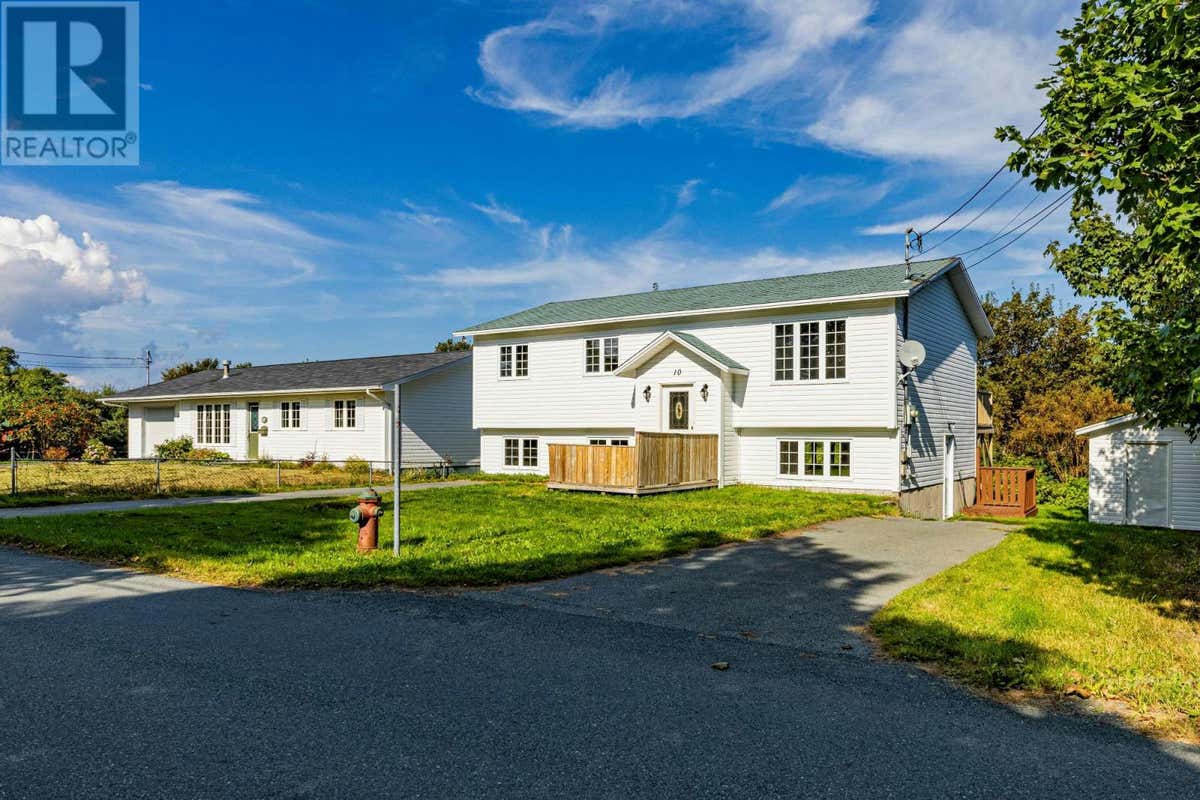 10 Lushs Road, Upper Gullies, NL A1X4C7 House For Sale RE/MAX 1277677