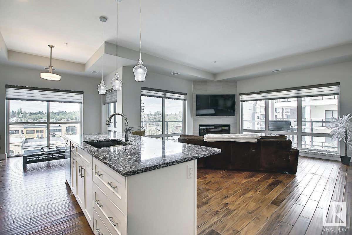 820 200 BELLEROSE DR, St. Albert, AB T8N7P7 Condo For Sale RE/MAX