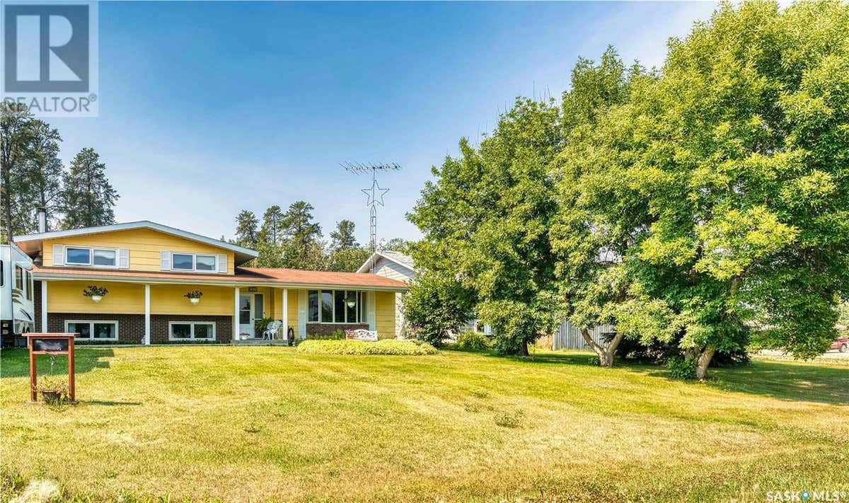 107 2nd STREET W, Pierceland, SK S0M2K0 House For Sale RE/MAX SK985147