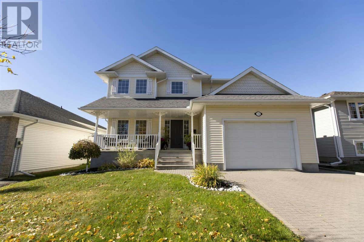 334 Minstrel BAY, Thunder Bay, ON P7G1H4 House For Sale RE/MAX TB243244