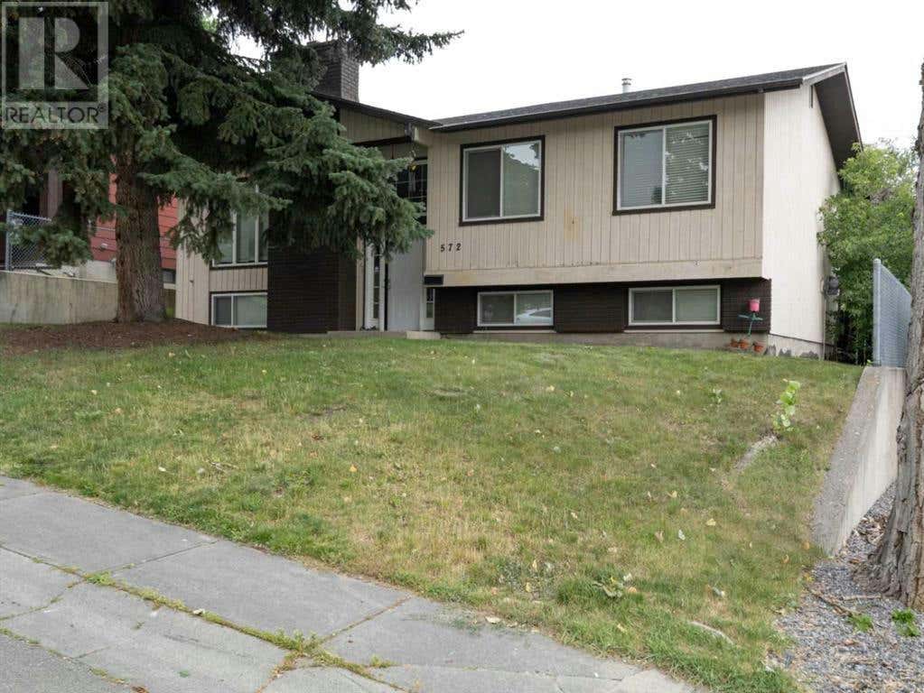 572 Parkridge Drive SE, Calgary, AB T2J4Z3 House For Sale RE/MAX