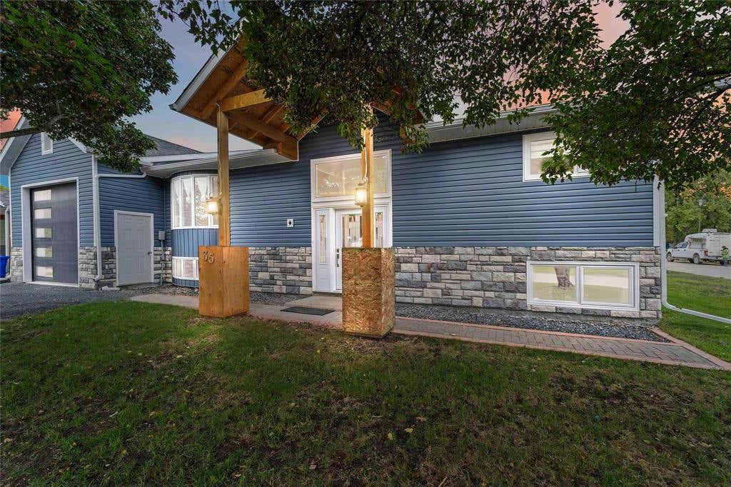 35 McDiarmid Road, Pinawa, MB R0E1L0 House For Sale RE/MAX 202423113