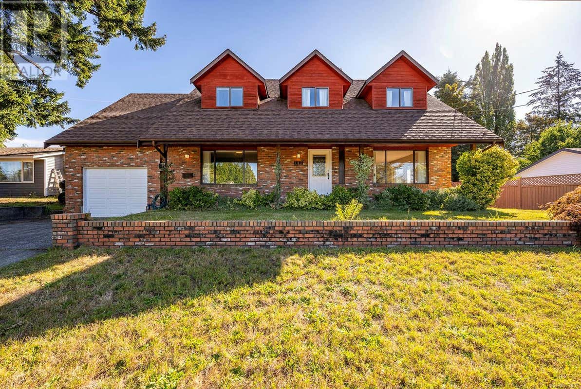 145 Taylor Way, Campbell River, BC V9W3A7 House For Sale RE/MAX 977007