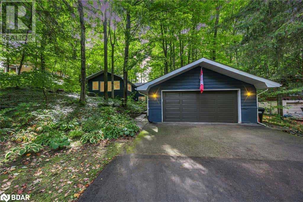 3 MAPLECREST Court, OroMedonte, ON L4M4Y8 House For Sale RE/MAX