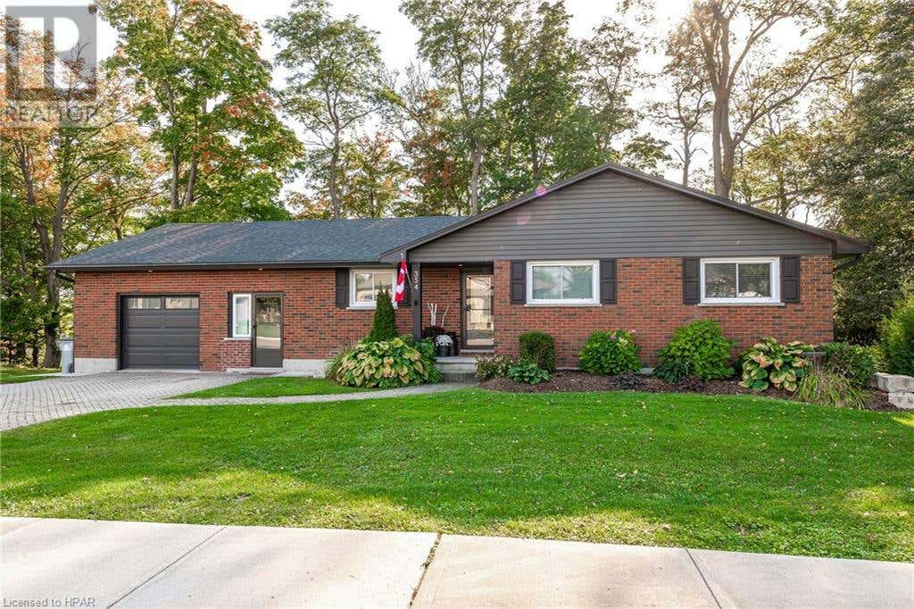 354 EMILY Street, St. Marys, ON N4X1C4 House For Sale RE/MAX 40657277