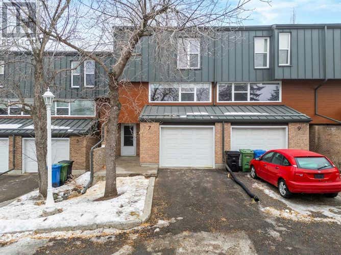 7 Brae Glen Court SW Calgary AB T2W1B6 Property For Sale RE/MAX 7 Brae Glen Court SW Calgary AB T2W1B6 Property For Sale RE/MAX
