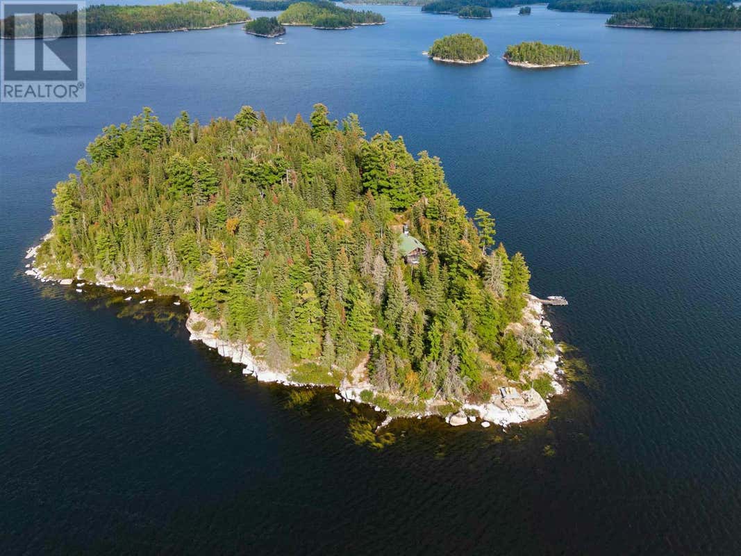 Island S922 Sand Lake, Winnipeg River, Minaki, ON P0X1J0 House For Sale