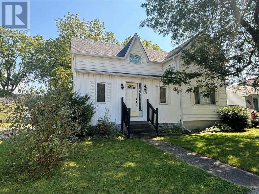 422 Huggard STREET, Petrolia, ON N0N1R0 Home For Rent RE/MAX 24020881