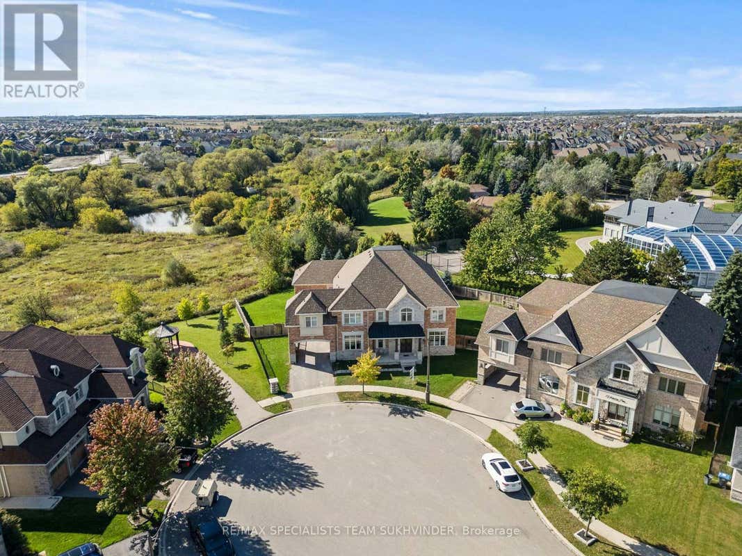 20 SNOWDROP PLACE, Brampton (Vales of Castlemore), ON L6P3Y6 House For