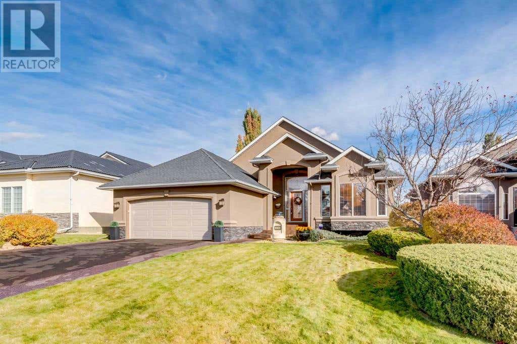 330 Diamond Drive SE, Calgary, AB T2J7E3 House For Sale RE/MAX A2173047