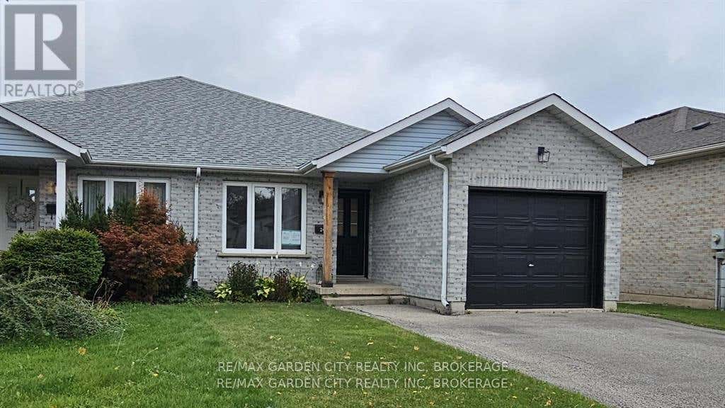 244 AUTUMN CRESCENT