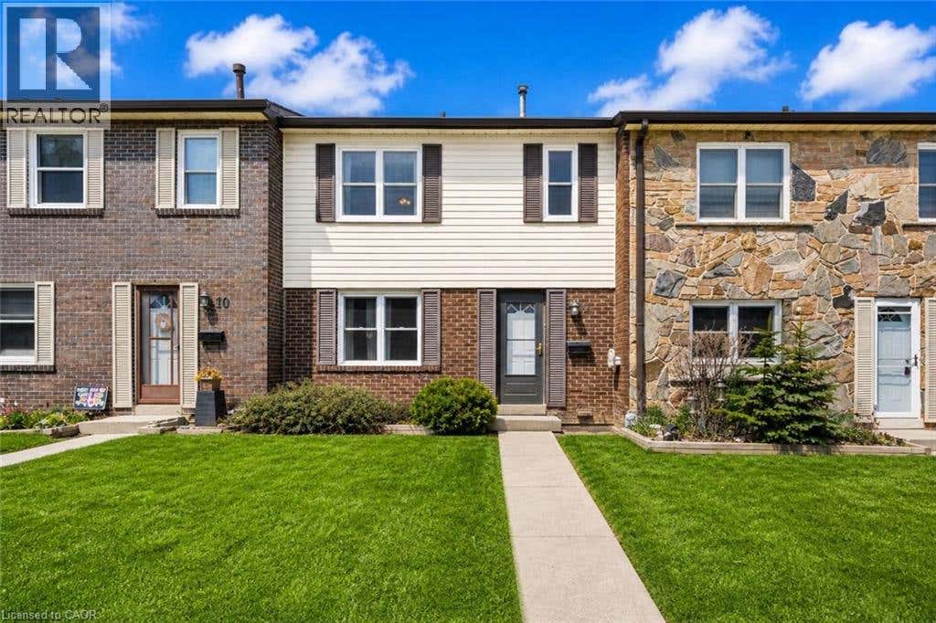 2825 GANANOQUE DRIVE UNIT# 11