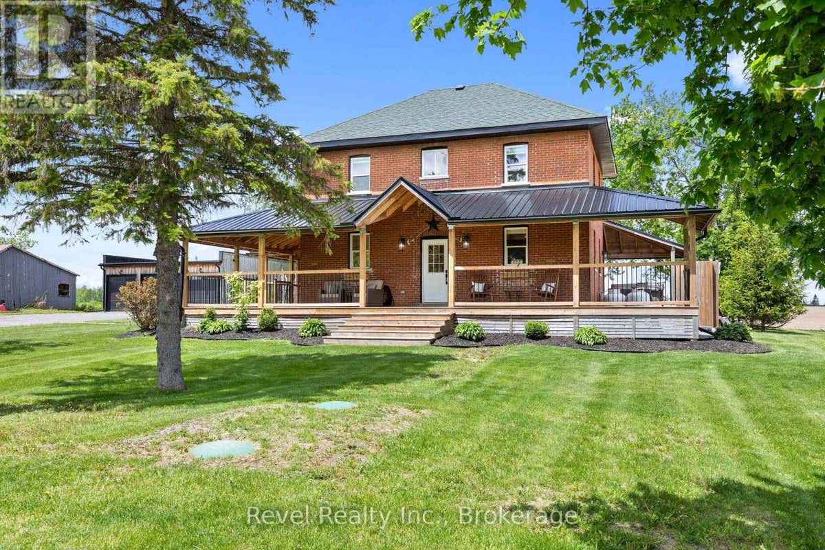 454 COLBORNE STREET W