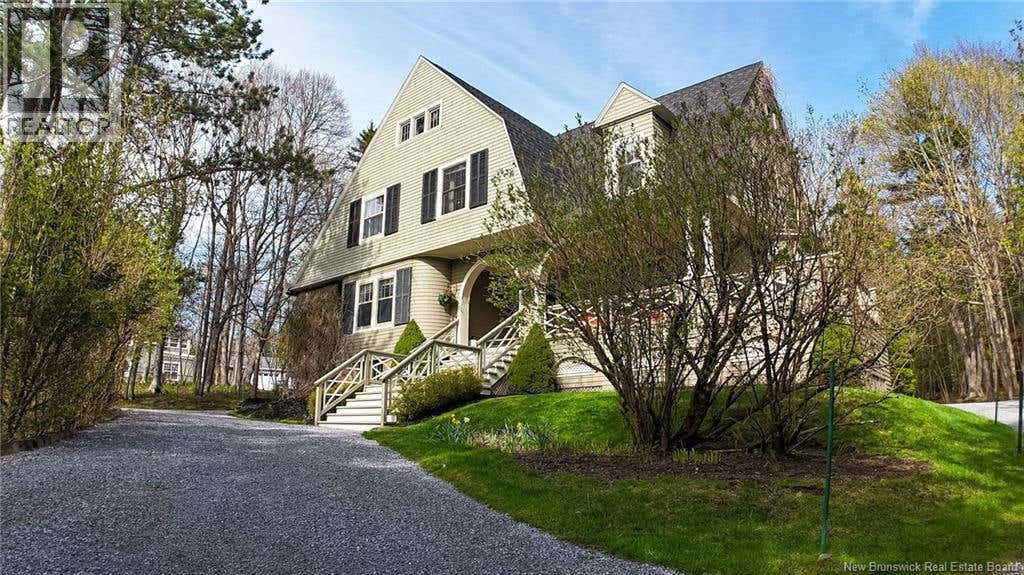 48 GONDOLA POINT ROAD