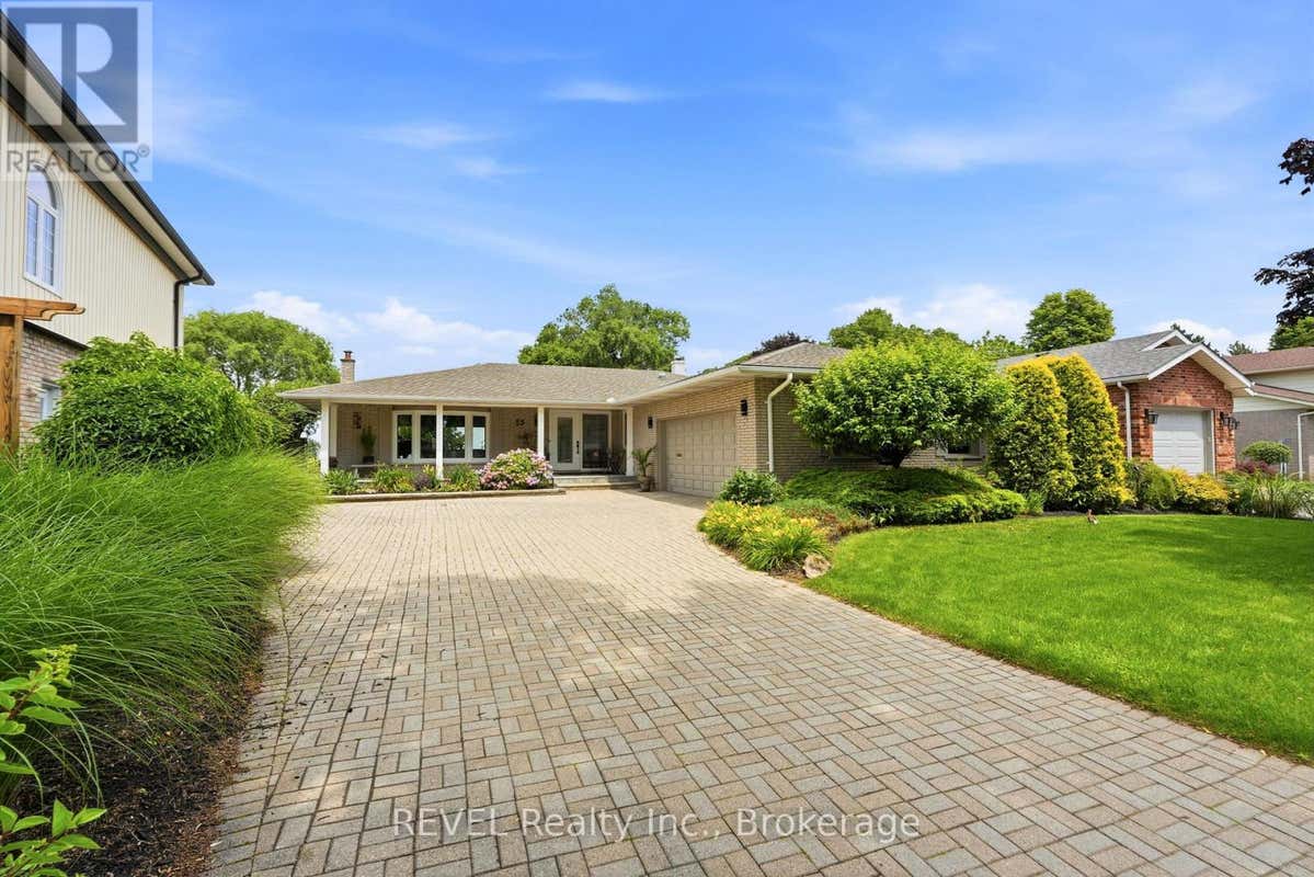 53 BEACHVIEW DRIVE