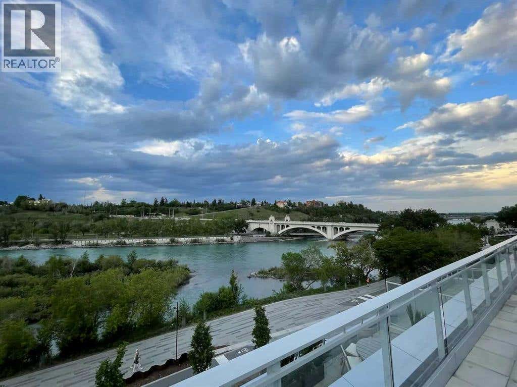 501, 128 WATERFRONT COURT SW