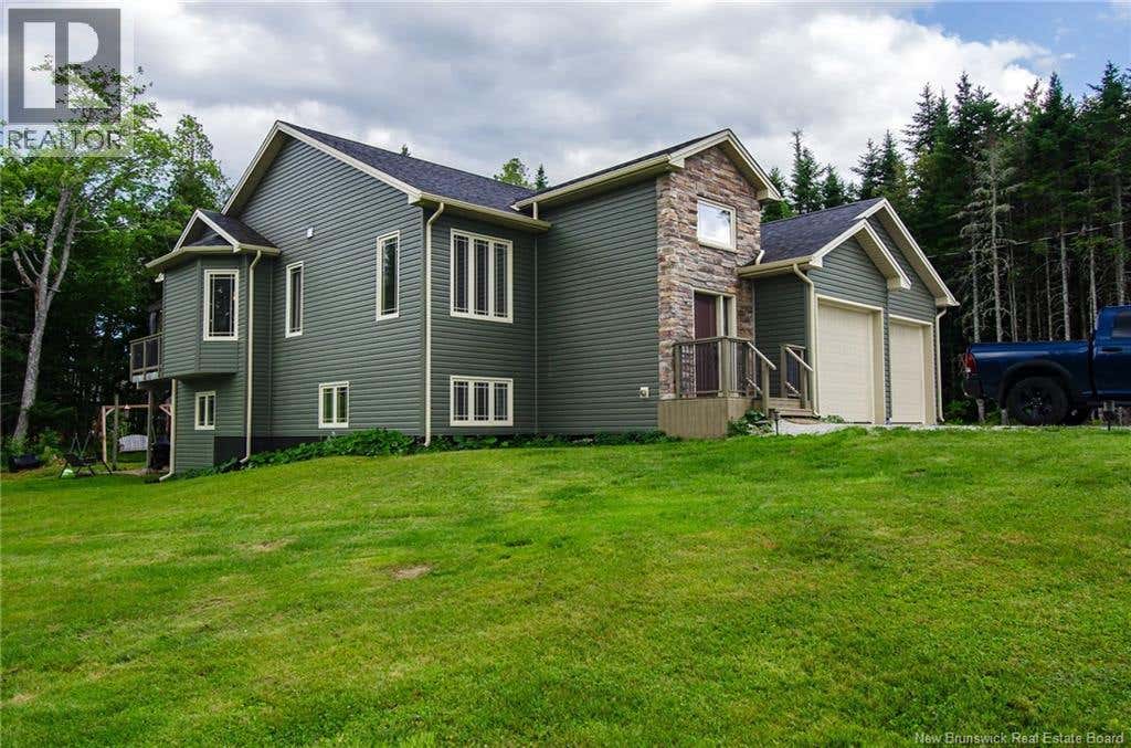18 CASTLEWOOD DRIVE