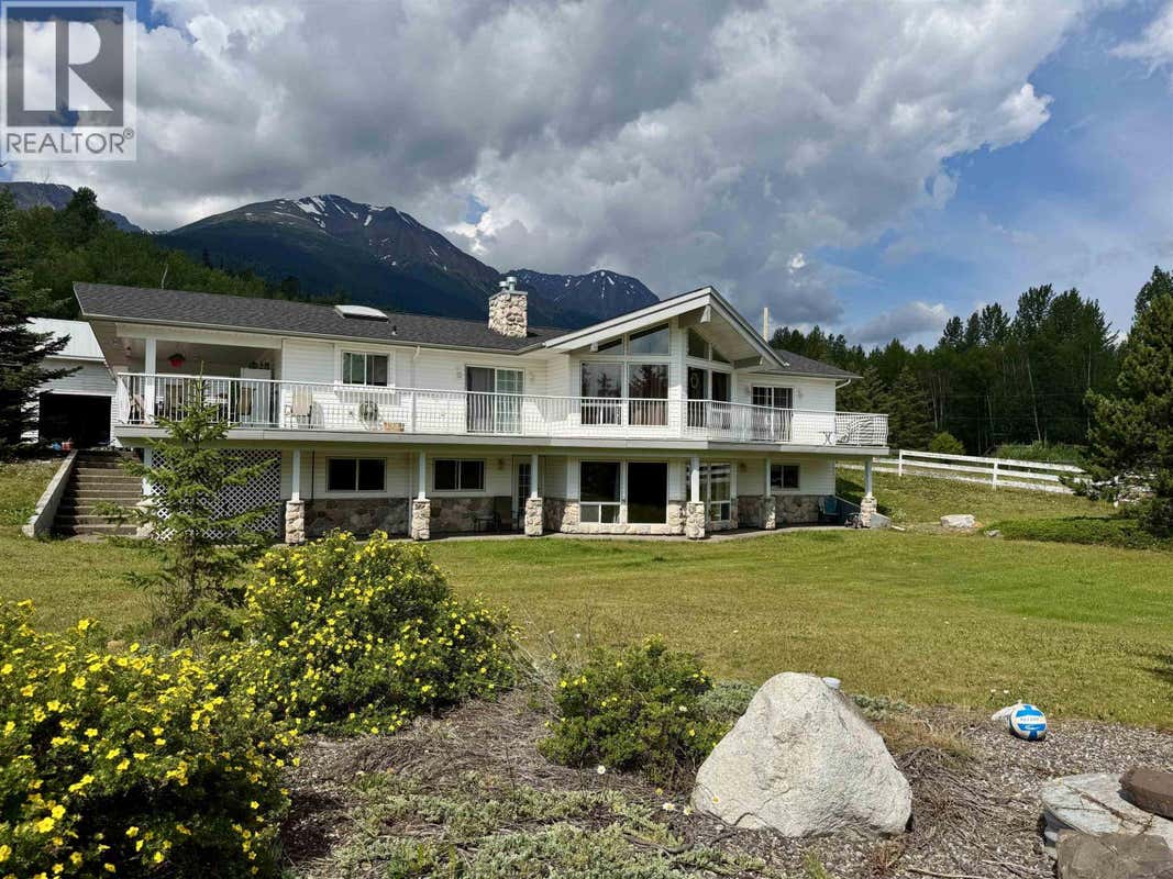 2389 BALSAM ROAD