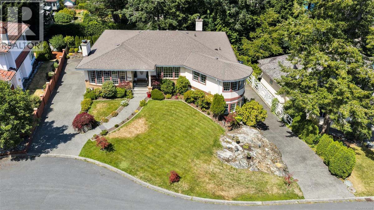 1110 TOTEM LANE