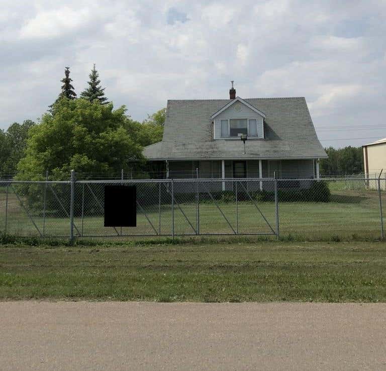3610 & 3606 50 ST COLD LAKE