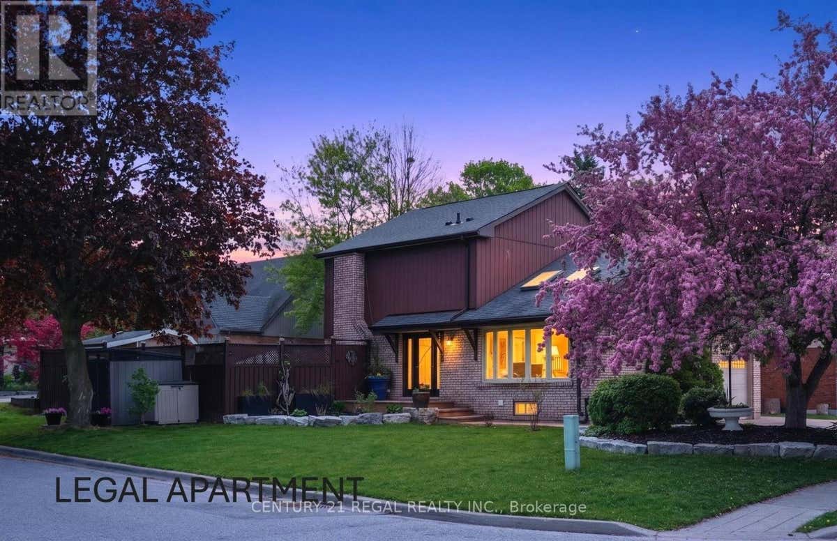 481 CAMELOT DRIVE W