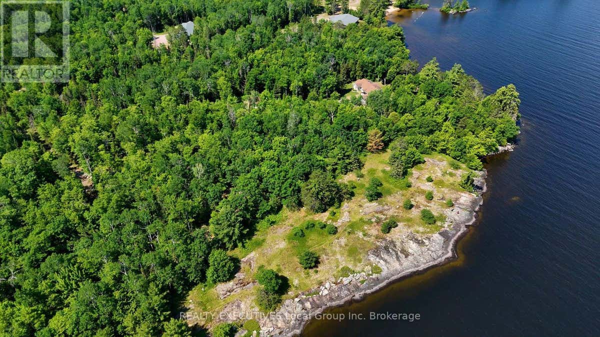 672 TILLICUM BAY ROAD