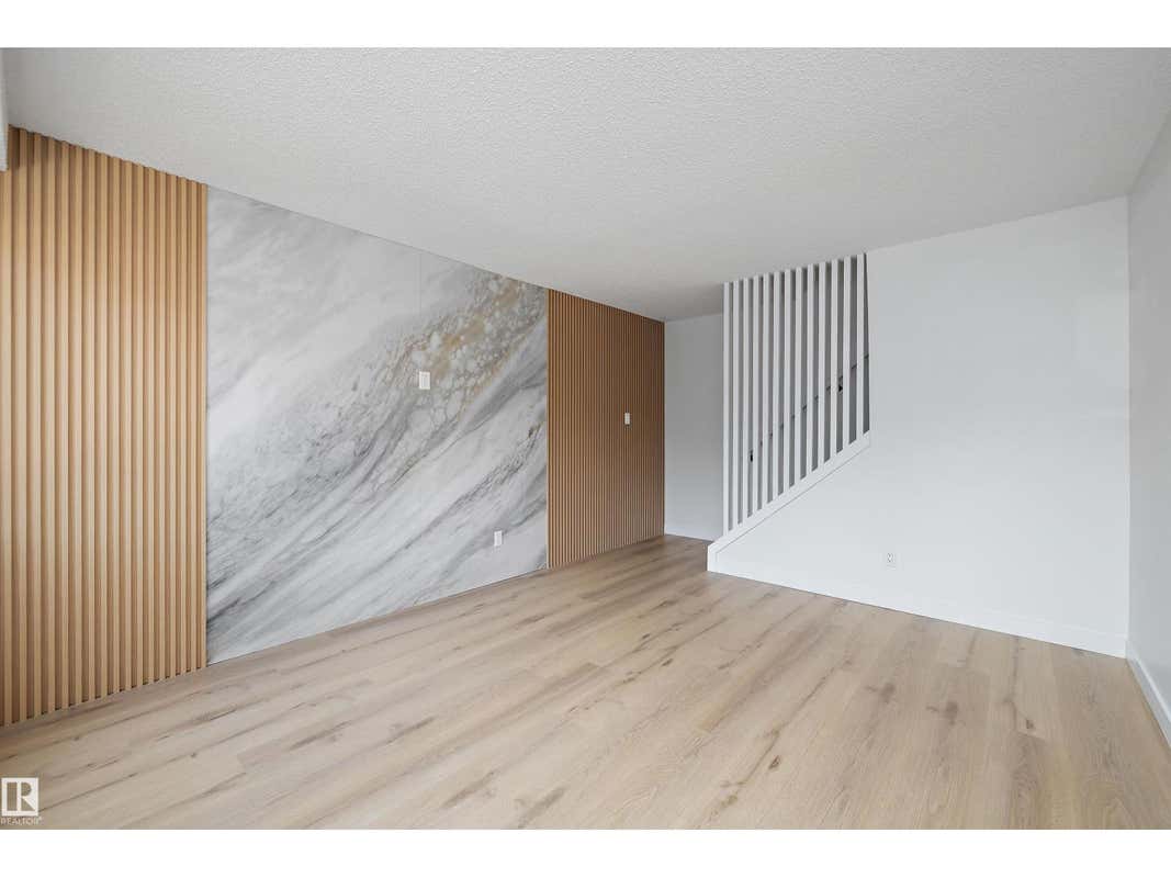 84 WILLOWDALE PLACE NW