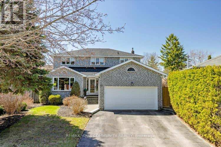 28 CAMROSE DRIVE