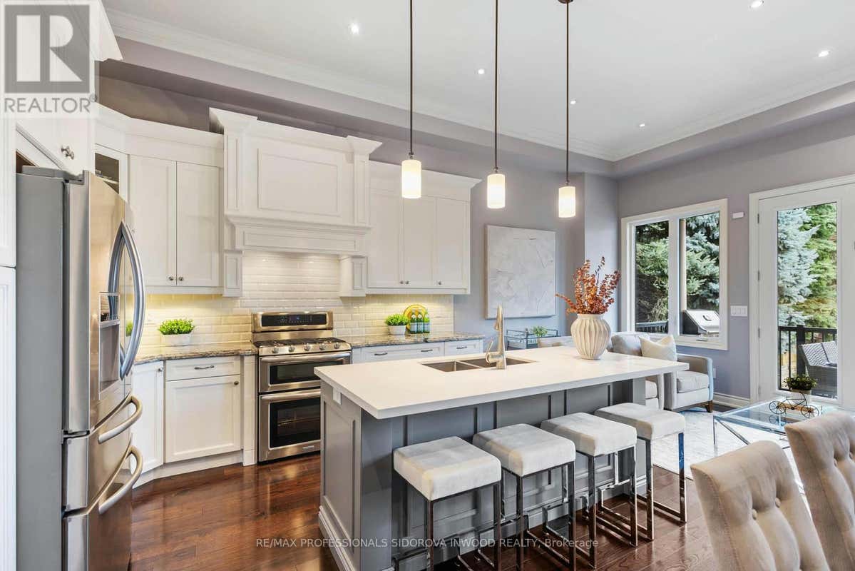 51 ALCAN AVENUE, Toronto (Alderwood), ON M8W1V6 House For Sale RE/MAX